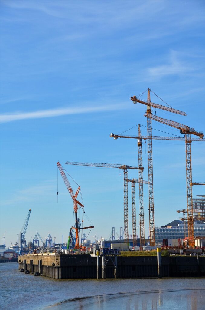 construction cranes, harbour cruise, port motifs, overseas quarters, major construction site, hafencity, hamburg, hamburgensien